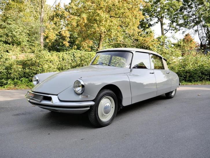Citroën DS ID19 - 1ste fase, model 1955 - collectors item, Auto's, Oldtimers, Bedrijf, Te koop, Citroën, Benzine, Berline, 5 deurs