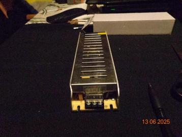               VOEDINGS TRANSFO 12V 20AMP NIEUW beschikbaar voor biedingen