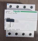 Interrupteur Différentiel Schneider 4 P. 40A 30mA et 300mA, Comme neuf