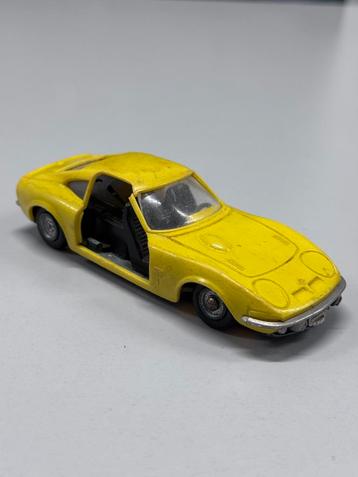 Schuco 1048 Micro Racer Opel GT Yellow Automatic Racer 60s, Ophalen of Verzenden, Gebruikt