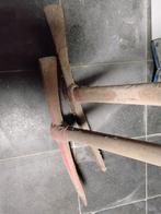 2 houwelen ( pioche), Enlèvement