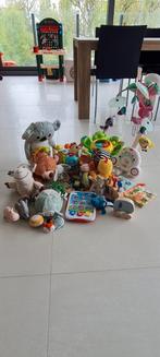 lot de jouets premier âge, Enfants & Bébés, Jouets | Jouets de bébé, Enlèvement, Mobile, Utilisé