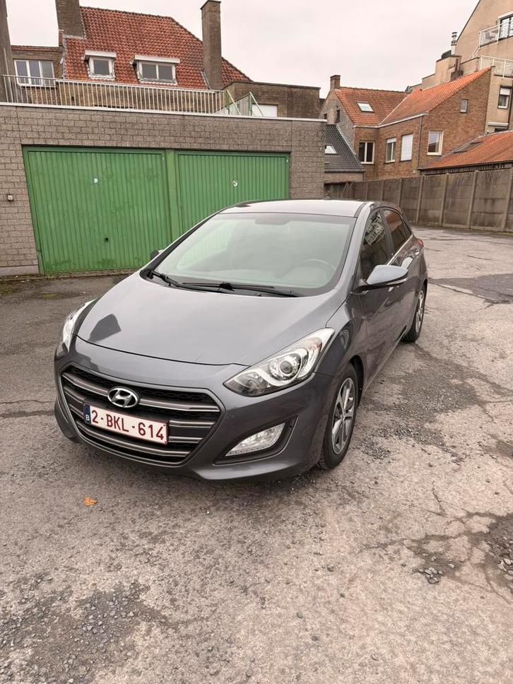 Hyundai I30 1.4 hatchback, Auto's, Hyundai, i30, Achteruitrijcamera, Airconditioning, Bluetooth, Boordcomputer, Cruise Control