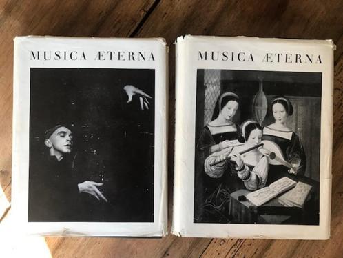 "MUSICA AETERNA" 1 uitgave 1950, deel 1 & 2, Boeken, Muziek, Zo goed als nieuw, Algemeen, Ophalen of Verzenden