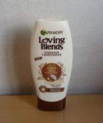 Garnier Loving blends Voedende conditioner Kokosmelk macadam, Handtassen en Accessoires, Uiterlijk | Haarverzorging, Ophalen of Verzenden
