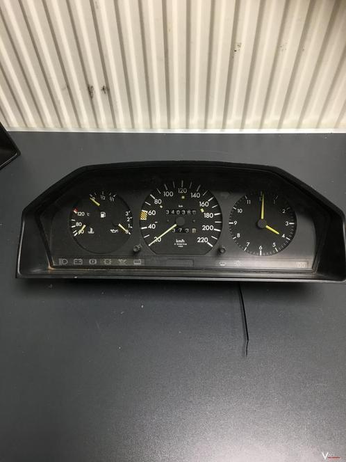 Mercedes W124 1985     3.0 Diesel   124 542 7006   Km Teller, Auto-onderdelen, Dashboard en Schakelaars, Gebruikt, Ophalen of Verzenden