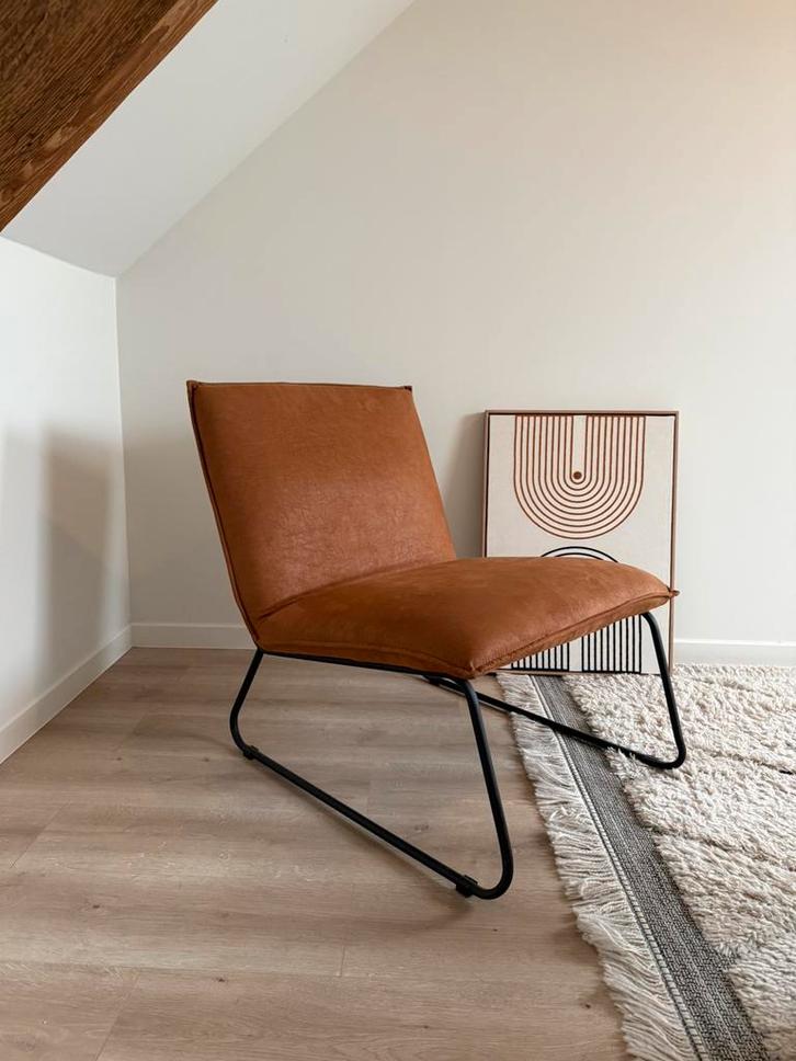Moderne lounge stoel, Huis en Inrichting, Stoelen, Zo goed als nieuw, Eén, Stof, Bruin, Ophalen