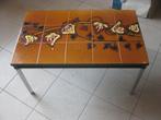 Retro - Table basse avec carreaux de mosaïque et piètement e, Antiquités & Art, Antiquités | Meubles | Tables, Enlèvement ou Envoi