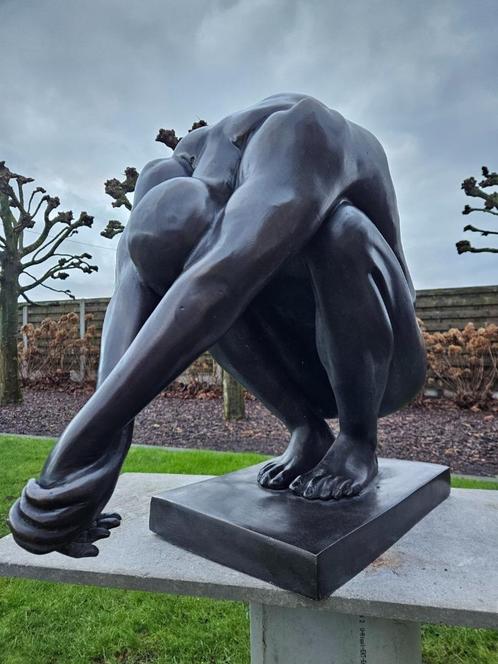 BRONZEN DUIKER LAGE PRIJS , OOK DE LEVENSGROTE STAAN TE KOOP, Tuin en Terras, Tuinbeelden, Nieuw, Abstract beeld, Overige materialen