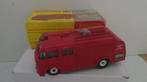 vliegveld-brandweerwagen met knipperlicht dinky-toys 276, Hobby en Vrije tijd, Modelauto's | 1:43, Ophalen of Verzenden, Gebruikt