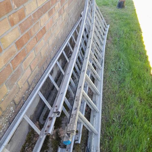 alu ladders - metalen stelling 2 leggers - 11 metalen afrast, Doe-het-zelf en Bouw, IJzerwaren en Bevestigingsmiddelen, Gebruikt