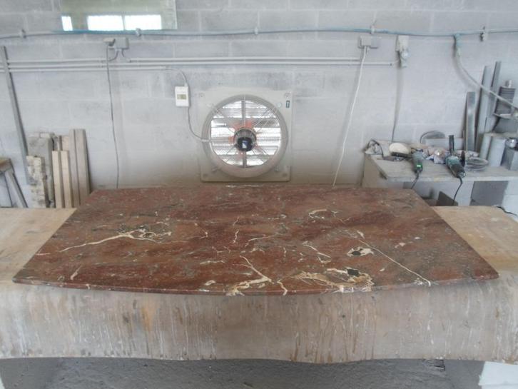 Table en marbre rouge de 160 x 90, Antiek en Kunst, Antiek | Meubels | Tafels, Ophalen