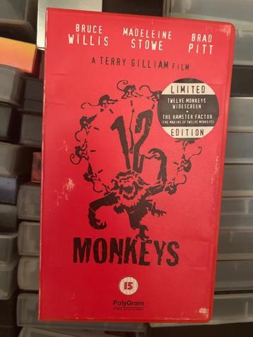 12 Monkeys beschikbaar voor biedingen