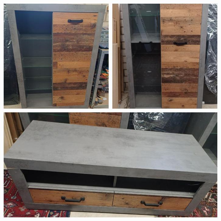 2 Vitrinekasten en 1 TV Kast, Huis en Inrichting, Kasten | Vitrinekasten, Zo goed als nieuw, 150 tot 200 cm, 50 tot 100 cm, 25 tot 50 cm