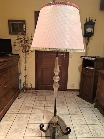 Lampadaire  beschikbaar voor biedingen