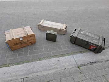 Lot munitiekisten post-WO2 zeer goede staat Belgisch ABL + R beschikbaar voor biedingen