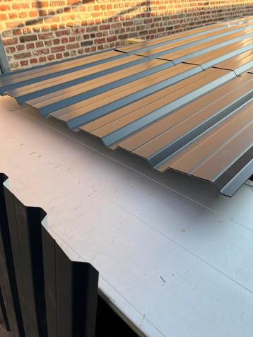 Joris ide wandpanelen, Enlèvement, Neuf