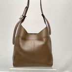 Handtas Delvaux. Meer keuze in onze winkel ook Louis Vuitton, Bijoux, Sacs & Beauté, Sacs | Sacs Femme, Enlèvement ou Envoi, Sac à main