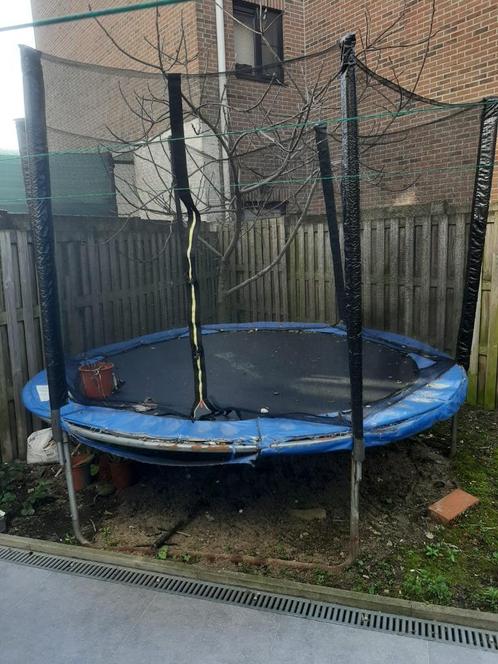 Trampoline (diameter 300 cm met rand en zonder rand 240 cm), Kinderen en Baby's, Speelgoed | Buiten | Trampolines, Zo goed als nieuw