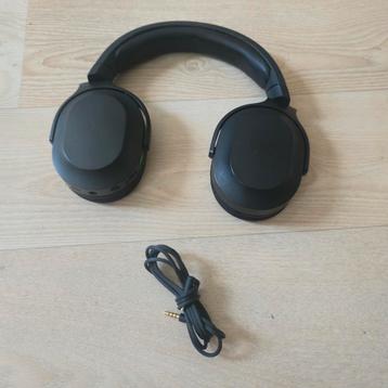 Razer BARRACUDA X beschikbaar voor biedingen