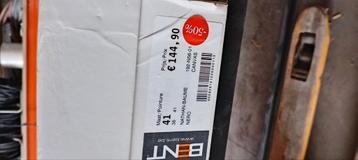 Laarzen maat 41 beschikbaar voor biedingen