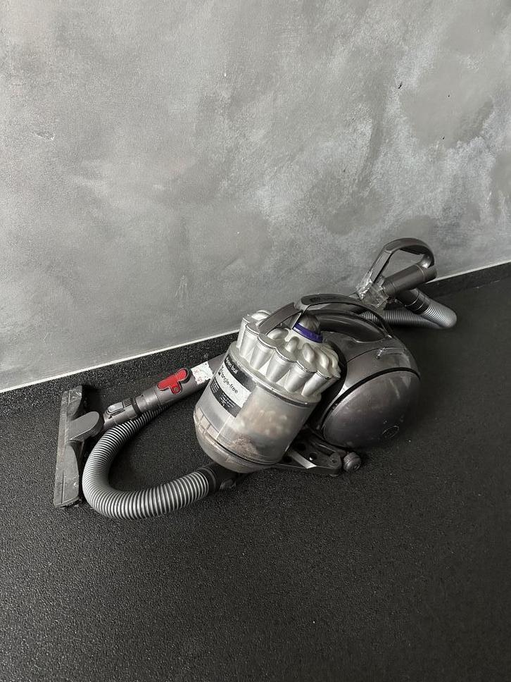 Dyson DC37 knoopvrije stofzuiger — functioneel, Elektronische apparatuur, Stofzuigers, Gebruikt, Stofzuiger, Reservoir, Ophalen of Verzenden