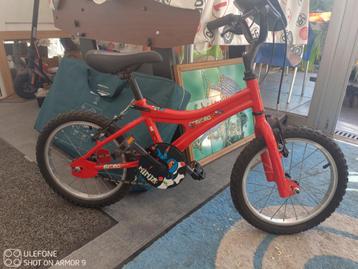vélo vélo enfant(16 pouces ) environ 4 à8 ans  beschikbaar voor biedingen