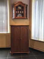 Kleerkast en vitrinekast, Ophalen, Zo goed als nieuw, Eikenhout