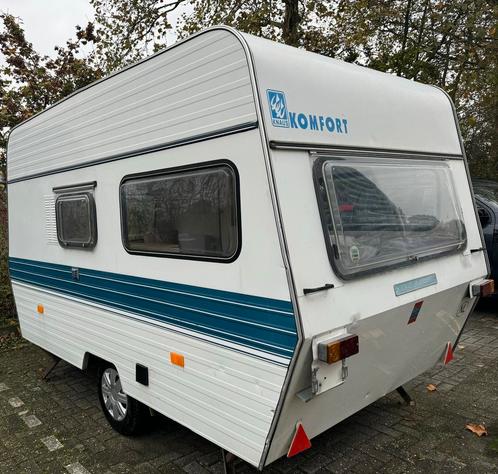 Caravane Knaus de 750 kg, Caravanes & Camping, Caravanes, Particulier, jusqu'à 3, 500 - 750 kg, Siège de train, Knaus, Lit fixe