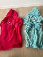 2 badjassen van Kuifje (6-8 jaar rood en 8-10 blauw), Kinderen en Baby's, Ophalen, Gebruikt