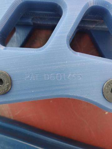 Ktm kettinggeleiders+  brake disc covers beschikbaar voor biedingen
