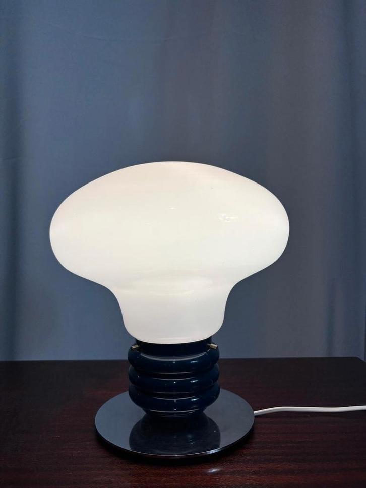 Vintage Space-Age Opaline Mushroom Lamp, Huis en Inrichting, Lampen | Tafellampen, Glas, Ophalen