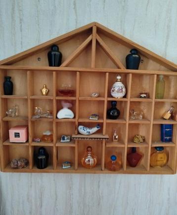 eaux de toilette en mignonnettes beschikbaar voor biedingen