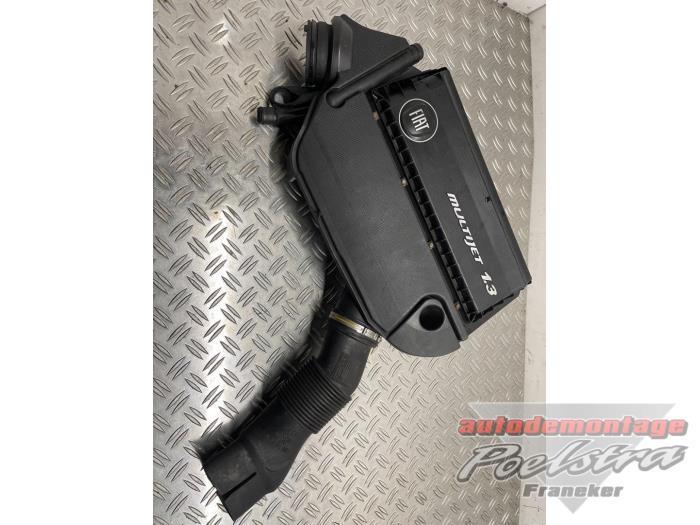 Luchtfilterhuis van een Fiat Punto Grande, Auto-onderdelen, Motor en Toebehoren, Fiat, Gebruikt, 3 maanden garantie, Ophalen of Verzenden