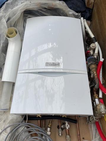 Vaillant ecoTEC plus VCW 296/3-5-H, Doe-het-zelf en Bouw, Ophalen, Zo goed als nieuw, Geiser