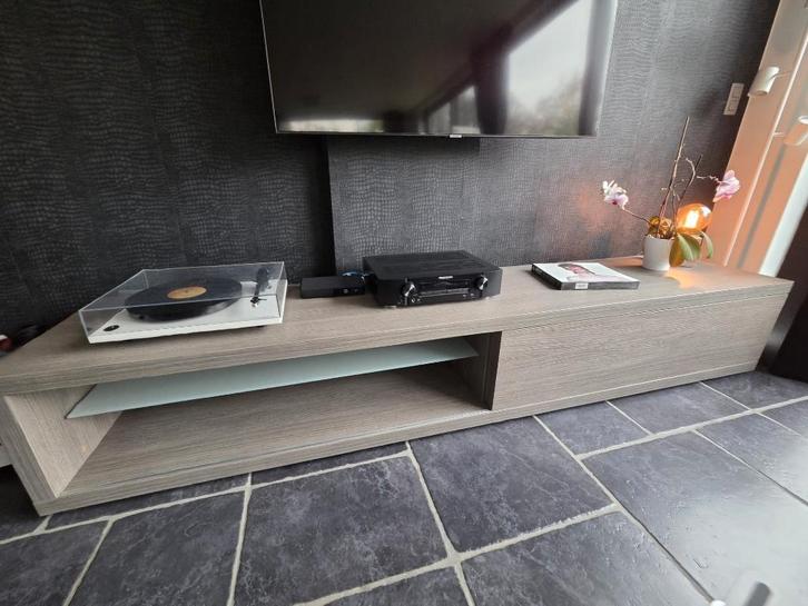 TV-meubel (houtlook) - 70 euro, Maison & Meubles, Armoires | Mobilier de télévision, Utilisé, Moins de 100 cm, 200 cm ou plus