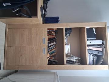 Armoire bibliothèque tres bon etat  beschikbaar voor biedingen