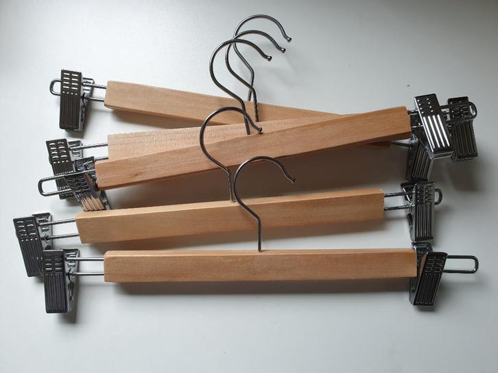 5 houten kleerhangers/knijpers IKEA Bumerang samen of apart, Kleding | Dames, Kledinghangers, Zo goed als nieuw, Hout, Kinderen en Volwassenen