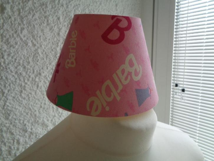Abat-jour. Marque: Barbie MATTEL". Ancien., Huis en Inrichting, Woonaccessoires | Overige, Gebruikt, Ophalen of Verzenden
