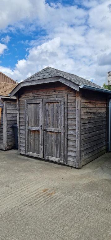 Cottage grijs tuinhuis  beschikbaar voor biedingen
