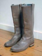 Grijsbruine leren laarzen - maat 39-40, Kleding | Dames, Hoge laarzen, Ophalen of Verzenden, Zo goed als nieuw, Grijs