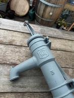 Prachtige oude gietijzeren waterpomp, Tuin en Terras, Waterpompen, Ophalen of Verzenden, Zo goed als nieuw