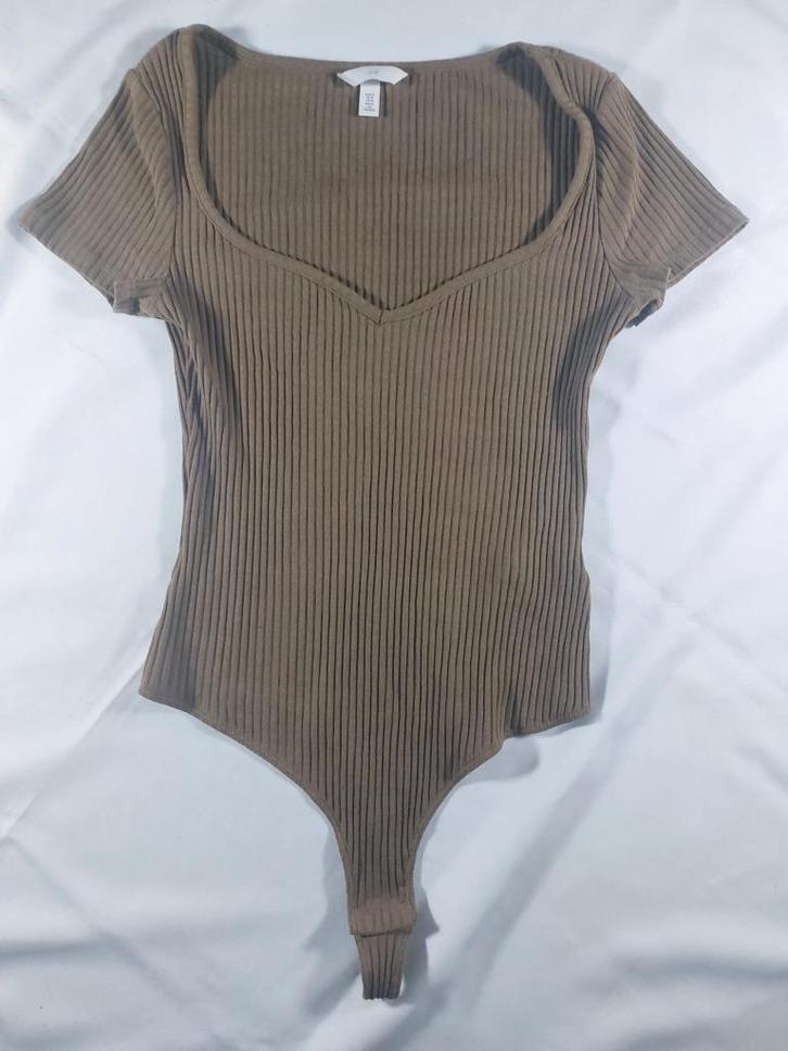 Body brun de la marque H&M, Vêtements | Femmes, Tops, Comme neuf, Taille 38/40 (M), Brun, Manches courtes, Enlèvement ou Envoi