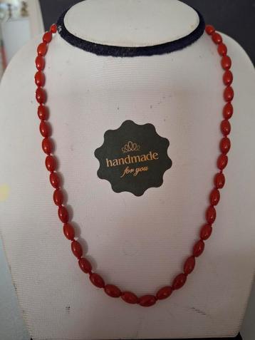 Koraal ketting . Geknoopt op zijde.45 cm. beschikbaar voor biedingen