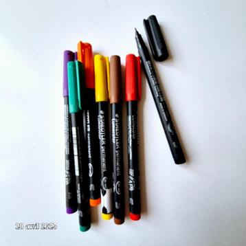Set van 7 nieuwe universele penmarkers, permanente inkt,  beschikbaar voor biedingen