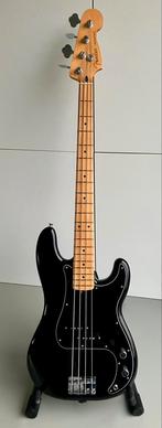 Fender Precision bas met Rumble 25 basversterker & polytuner, Muziek en Instrumenten, Snaarinstrumenten | Gitaren | Bas, Ophalen