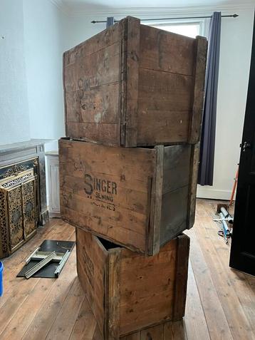 Singer Naaimachine - Kisten (3) - Hout beschikbaar voor biedingen