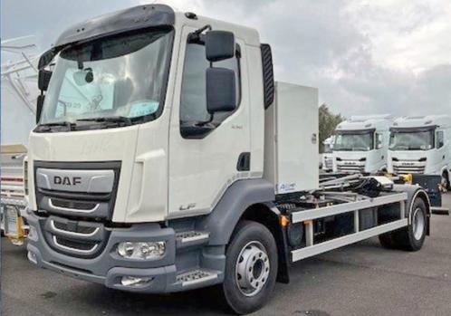 STT885, Auto's, Vrachtwagens, Particulier, DAF, Diesel, Euro 6, Automaat, Wit, Achterwielaandrijving, BTW verrekenbaar