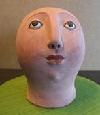 Odile Kinart, hoofd in Terracotta, Ophalen