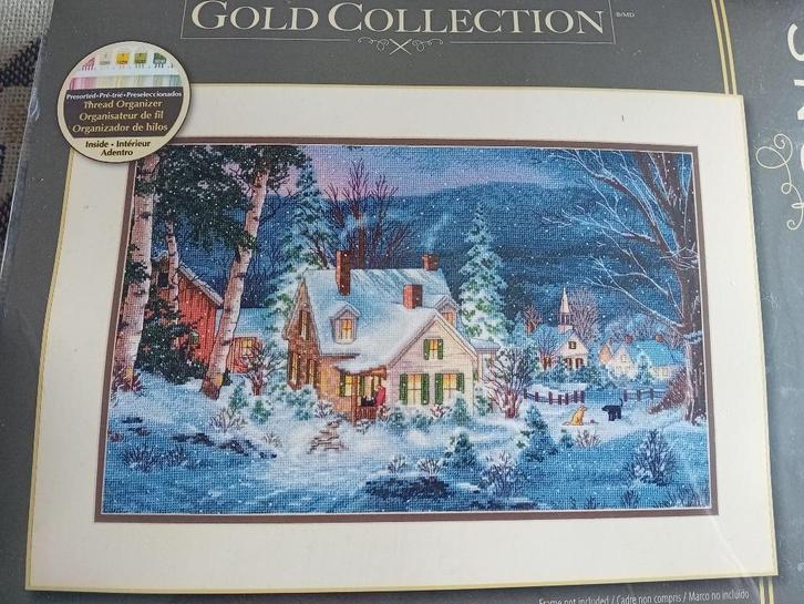 Borduurpakket Winter's Hush van Dimensions Gold, Hobby en Vrije tijd, Borduren en Borduurmachines, Nieuw, Borduurpakket, Verzenden